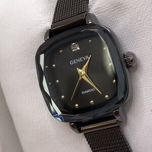 Geneva Diamond Womens Watch Works New Battery